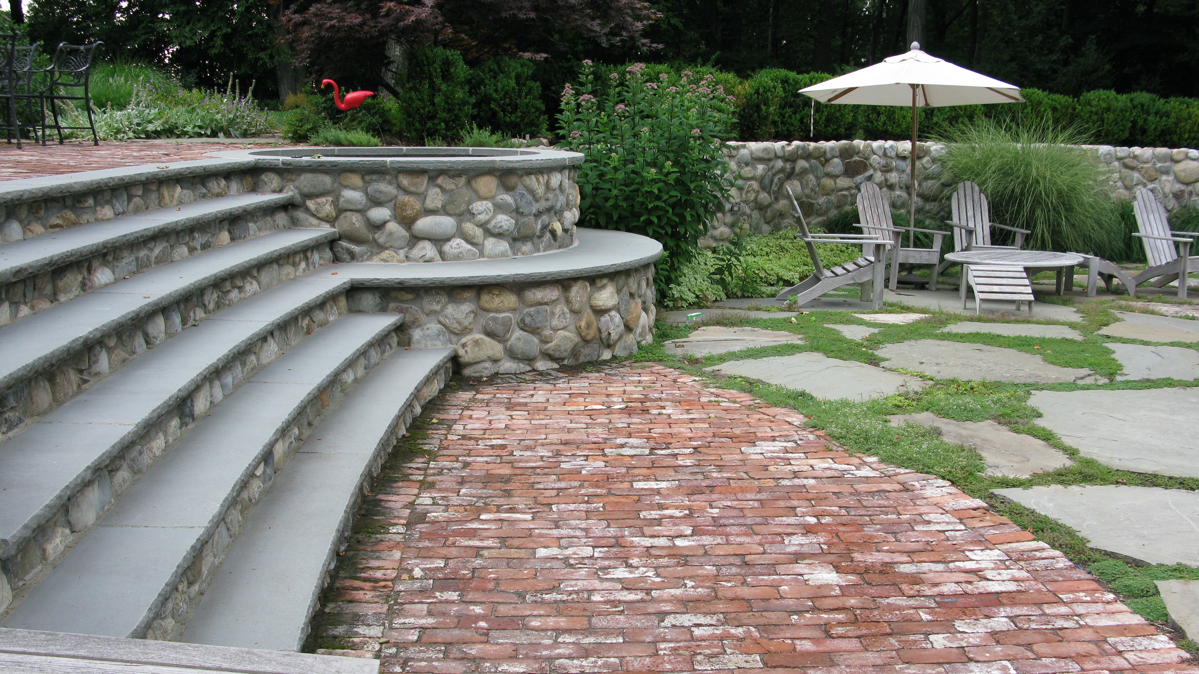 Walls and steps gallery preview